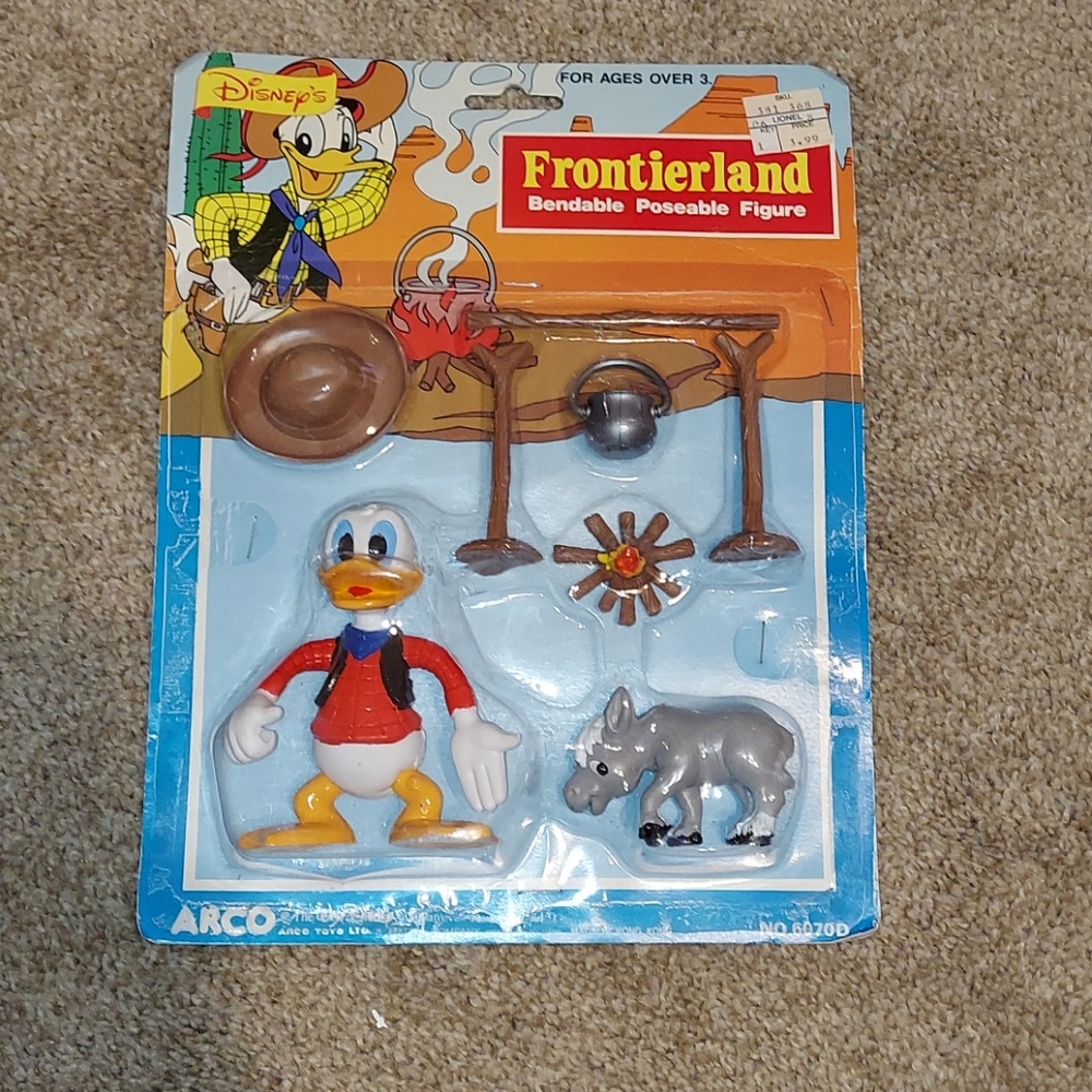 New Vintage Disney Frontierland figure
